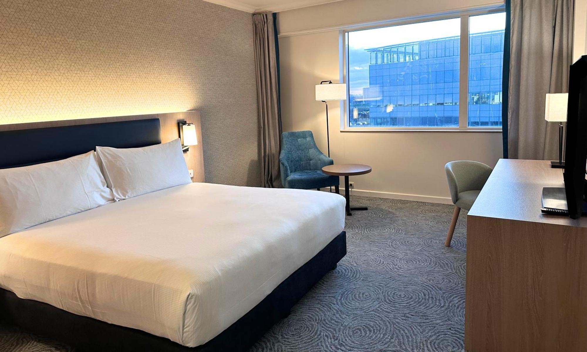 Hilton Paris Charles De Gaulle Airport Hotel Le Mesnil-Amelot Exterior photo